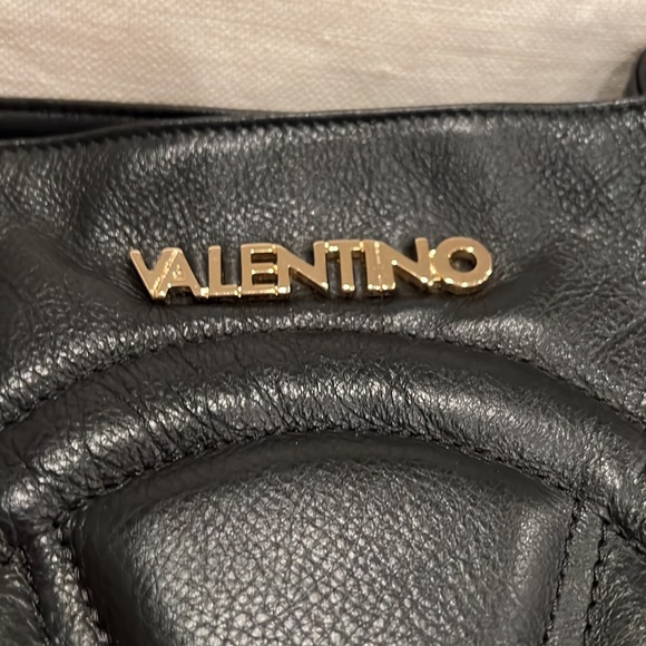Valentino, black, leather shoulder bag with chain - Picture 4 of 9